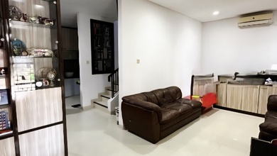 Rumah Mewah di Kawasan Puri Mansion, Jakarta Barat, LB 260m², Harga 5,5 Miliar