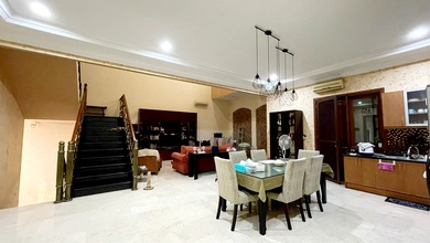 For Sale rumah Premium di Permata Buana, Jakarta Barat - LT 200m²