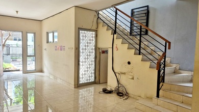 Rumah Mewah di Taman Grisenda, Jakarta Utara, 3 KT, LT 100m²