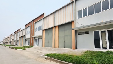 Gudang Gandeng 2, Laksana Business Park, Murah, 2 Lantai, 30x35, Contaimer 40 Feet, Siap Pakai