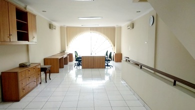 Ruko Puri Indah, Full Furnish, Bagus, Cocok Kantor, Bank, Money Changer, Klinik, Apotek, Salon, Kursus