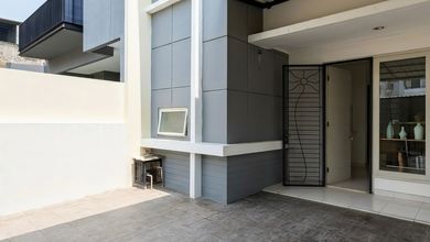 Rumah Sewa Murah Lokasi Puri Indah, Jakarta Barat, LB 180m²