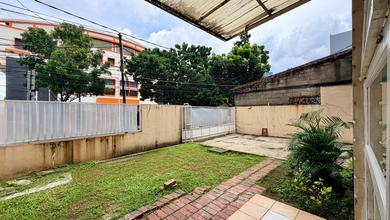 Sewa Rumah Terbaik di Green garden, Jakarta Barat, Harga Terjangkau