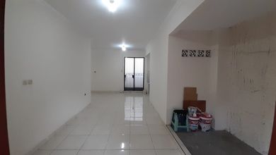 Rumah Sewaan Murah di Tanjung Duren, Jakarta Barat, 3 KT, Harga 70 Juta /tahun
