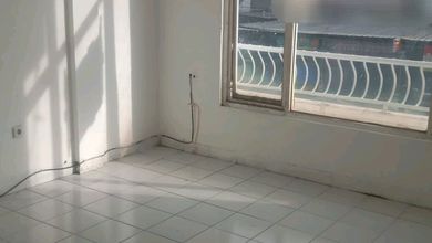 Disewakan Ruko Permata Palem 3 Lantai