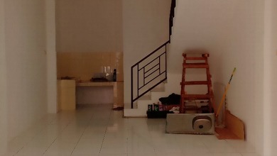 Disewakan Ruko Jelambar 3 Lantai Murah