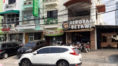 Dijual Ruko Komersil Strategis 3 Lantai Pinggir Jalan Raya