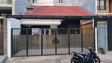 For Sale rumah Mewah di Tanjung Duren, Jakarta Barat - LT 153m²