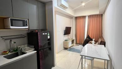 Dijual Apartemen Strategis di Taman Anggrek, Jakarta Barat, Luas 65m²