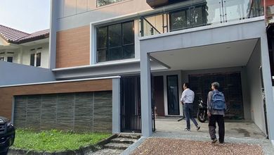 Rumah Area Premium Modernland, Tangerang - Harga Menarik 6,5 Miliar