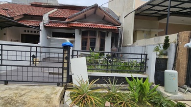 Dijual Rumah Strategis di Gading Serpong, Tangerang - LT 126m²