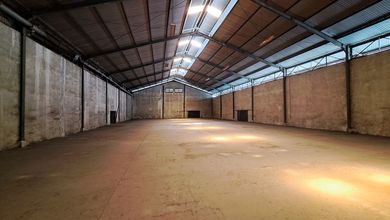 Sewa Gudang Karya Beton 1.100m² di Danau Sunter Selatan kontener