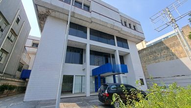 Gedung Tua Gunung Sahari 5 Lantai 1.915m² dengan parkiran luas