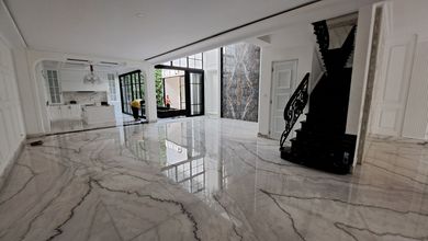 Hunian Mewah di Kelapa Gading, Jakarta Utara, 5 Kamar Tidur, LT 312m²