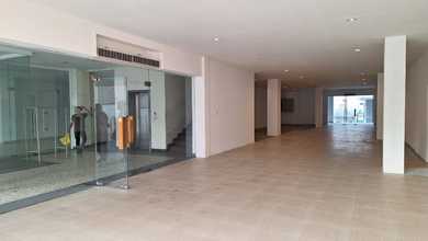 Sewa Gedung Hayam Wuruk Kota Parkiran Luas Ada Basement