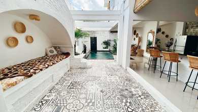 Vila 4 Kamar Lokasi Strategis di Seminyak