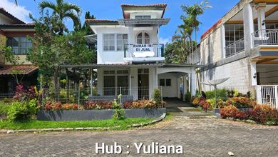 Jual Cepat! Villa Kota Bunga 2 Lantai, Suasana Asri Dan Tenang, Cipanas, Cianjur