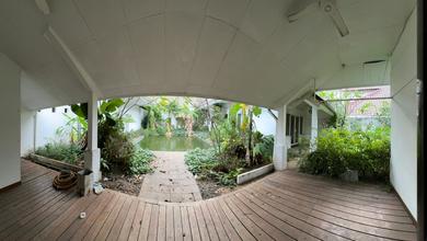 Rumah modern dengan Lahan 835 m2 Kawasan Menteng, Jakarta Pusat