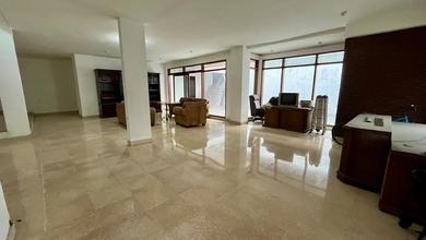 Rumah Area Luxury Kebayoran Baru, Jakarta Selatan - Harga Menarik 31 Miliar