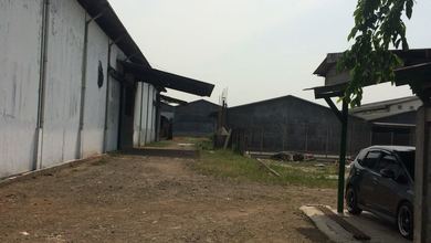 Tanah < 1 Hektar Dan Gudang Siap Pakai, Akses Kontainer 40 Feet Di Salembaran, Kosambi