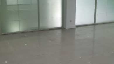 Ruang Usaha Cocok Untuk Klinik, Kantor, Butik, Gym, Lokasi Ramai Dan Strategis Di Senopati, Kebayoran Baru, Jaksel