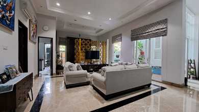 Hunian Prestisius di Kawasan Permata Buana, Jakarta Barat, LB 500m², Harga 15 Miliar