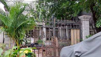 Rumah Prestisius di Kawasan Grogol, Jakarta Barat, LB 1m², Harga 5 Miliar