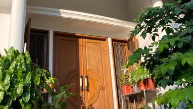 Rumah Elite di Kawasan Green Ville, Jakarta Barat, LB 182m², Harga 5 Miliar