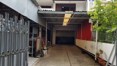 Rumah Prestisius di Kawasan Tomang, Jakarta Barat, LB 352m², Harga 19 Miliar