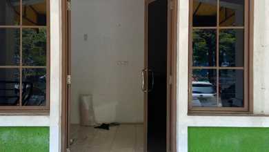 dijual ruko second Gading Batavia lokasi seberang RS. Mitra Kelapa Gading JakUt