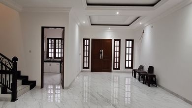 Hunian Elite di Kawasan Pulo Gadung, Jakarta Timur, LB 190m², Harga 3,25 Miliar