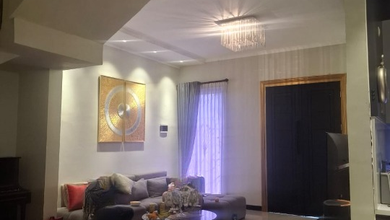 Penawaran Eksklusif, rumah Mewah di Cirendeu, Jakarta Selatan, LB 220m²