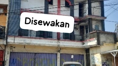 Disewakan ruko gandeng tiga lantai