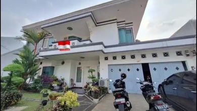 Kesempatan Langka, rumah Mewah di Ciputat, Tangerang Selatan, LB 250m²