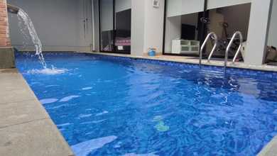 Rumah Mewah di Pondok Ranji, Tangerang, 3 Kamar Tidur, LT 200m²