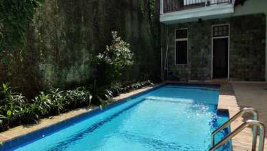 Rumah Sewa Nyaman Lokasi Cilandak, Jakarta Selatan, LB 350m²