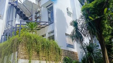 Rumah Prestisius di Kawasan Ciputat Timur, Tangerang Selatan, LB 140m², Harga 2,75 Miliar
