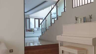 Rumah Elegan di Tanjung Barat, Jakarta Selatan, 5 KT, LT 390m²