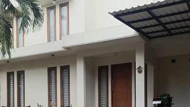Rumah Sewa Nyaman Lokasi Sektor 9-Bintaro, Tangerang Selatan, LB 216m²