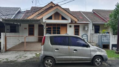 Dijual Rumah Nyaman di BSD, Tangerang - LT 180m²