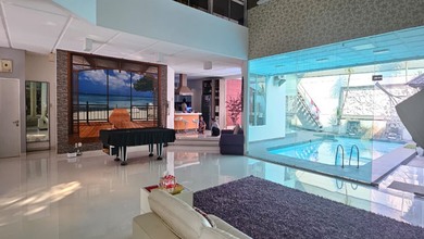 Rumah Elegan di Sunter, Jakarta Utara,  KT, LT 700m²