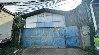 Gudang Miami Kayu Besar Siap Pakai