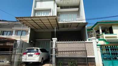 Rumah Mewah di Kawasan Sunter, Jakarta Utara, LB 250m², Harga 5,5 Miliar