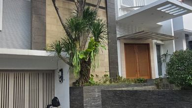 Hunian Mewah di Pondok Indah, Jakarta Selatan, 4 Kamar Tidur, LT 407m²