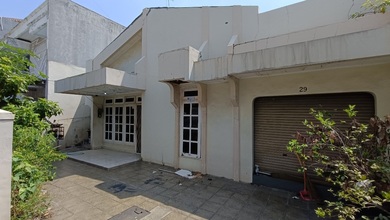 Rumah Elegan di Sunter, Jakarta Utara, 3 KT, LT 204m²