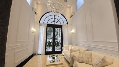 Rumah Area Premium Menteng, Jakarta Pusat - Harga Terbaik 58 Miliar