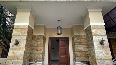 Rumah Mewah di Wijaya, Jakarta Selatan, 4 KT, LT 560m²