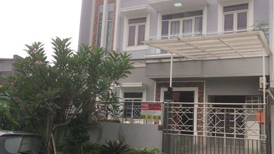 Rumah Area Premium Gading Serpong, Tangerang - Harga Menarik 4,7 Miliar