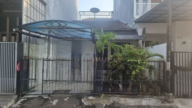 Rumah Favorit di Kelapa Gading, Jakarta Utara, 3 KT, Harga 2,05 Miliar