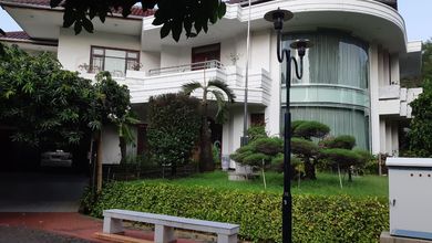 Penawaran Langka, rumah Prestisius di Kelapa Gading, Jakarta Utara, LB 564m²
